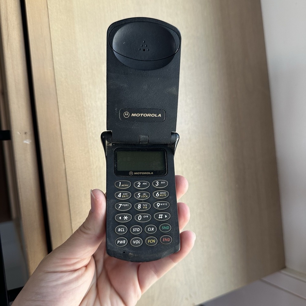 Motorola StarTAC Antique Flip Cell Phone Classic Star Trek Untested Vintage
